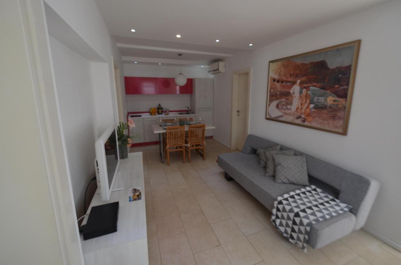 Apartments Karmen Maria Novigrad  Luaran gambar