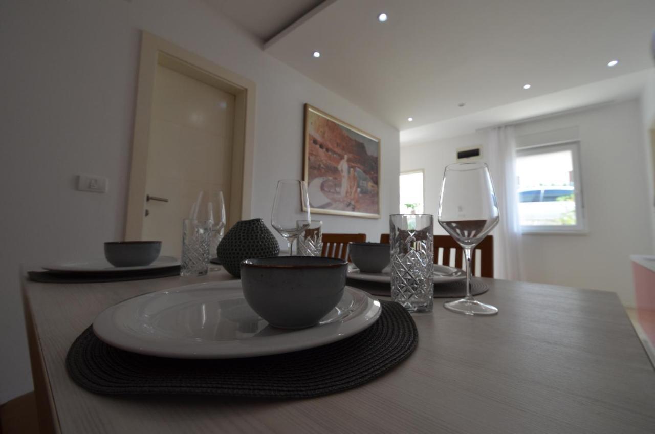 Apartments Karmen Maria Novigrad  Luaran gambar